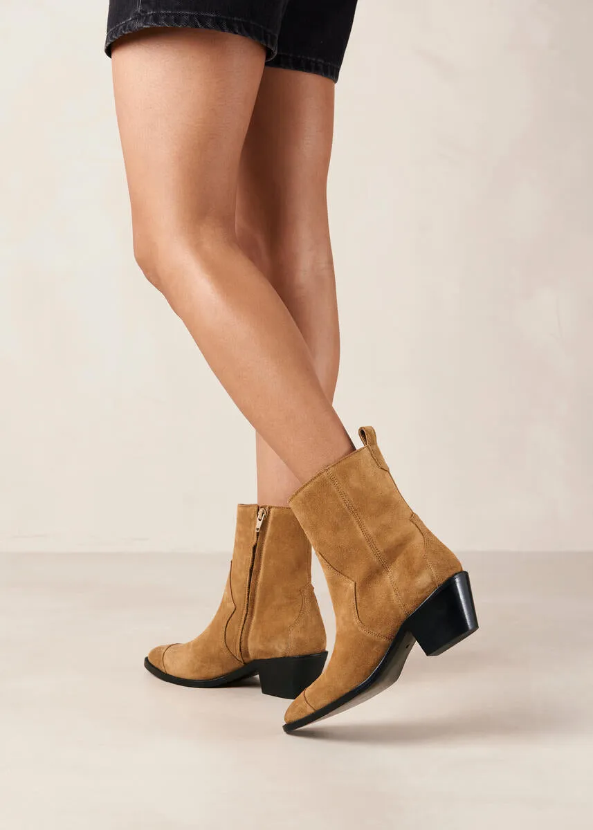 Alohas - Austin Suede Ankle Boot (Tan)