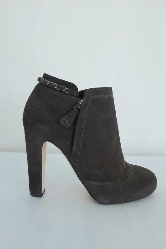 Chanel Chain-Trim Ankle Boots Dark Gray Glitter Suede Size 40 High Heel