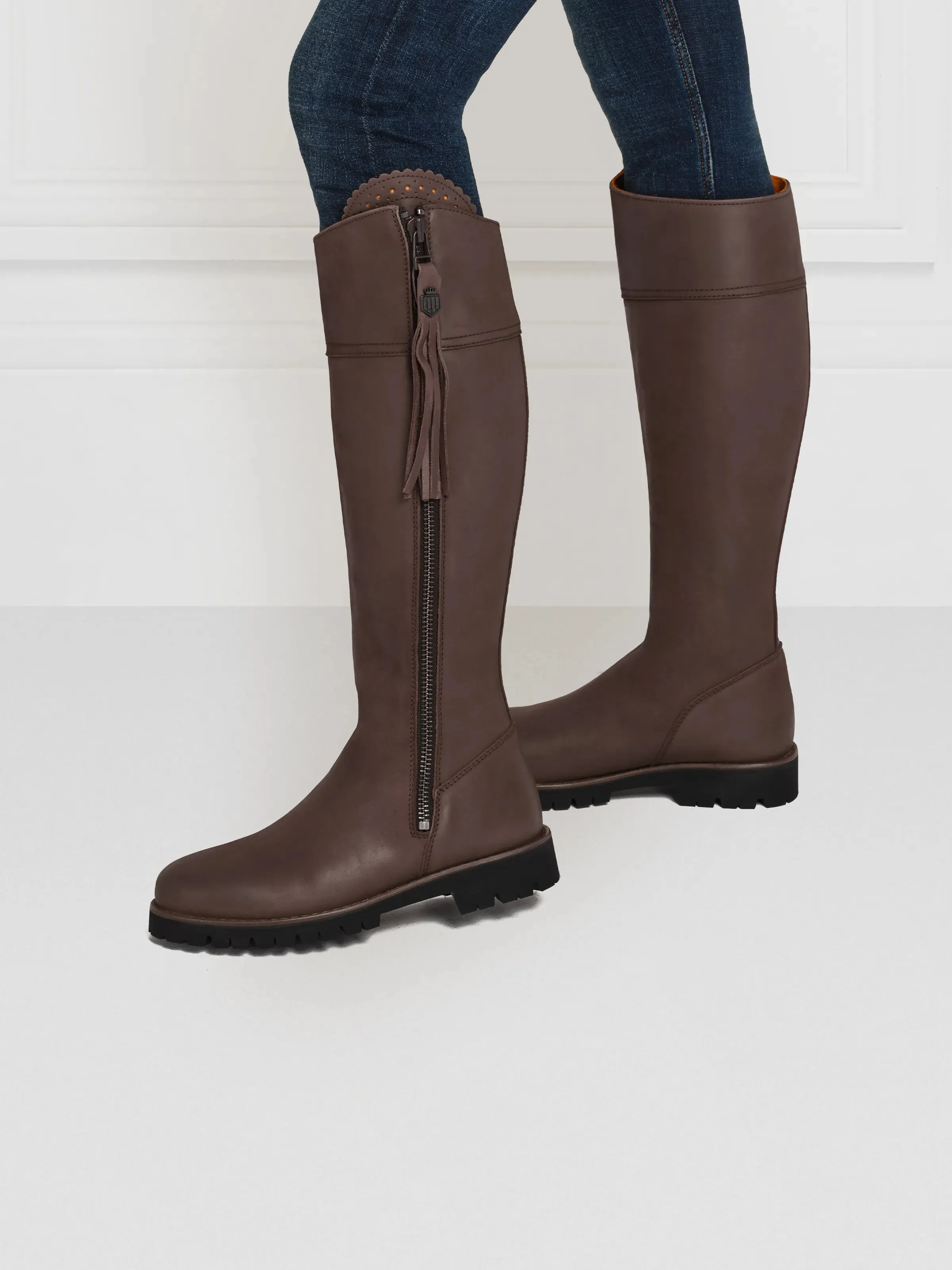 Explorer (Sporting Fit) - Mahogany Leather