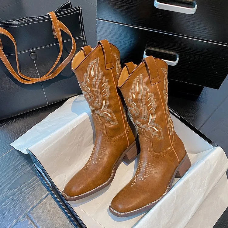 Gardenia Embroidery Cowboy Boots