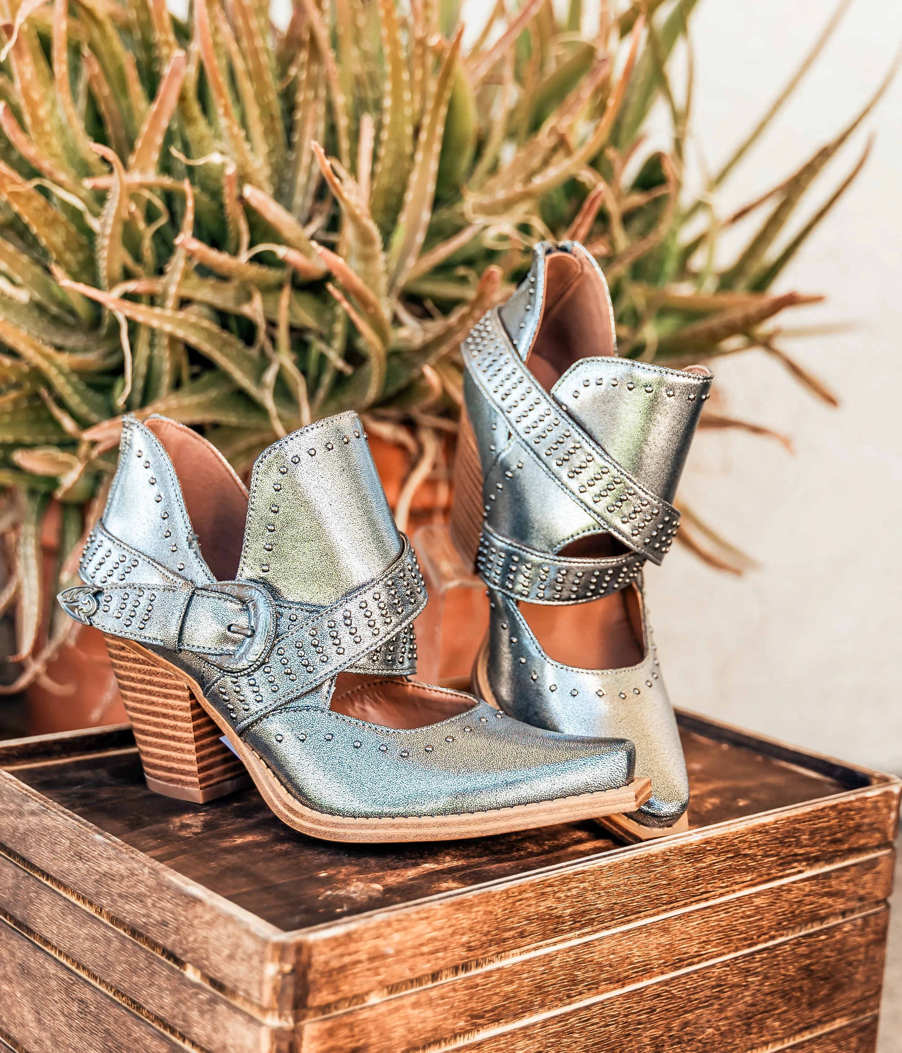 ONLINE EXCLUSIVE Fiona Ankle Boot in Silver