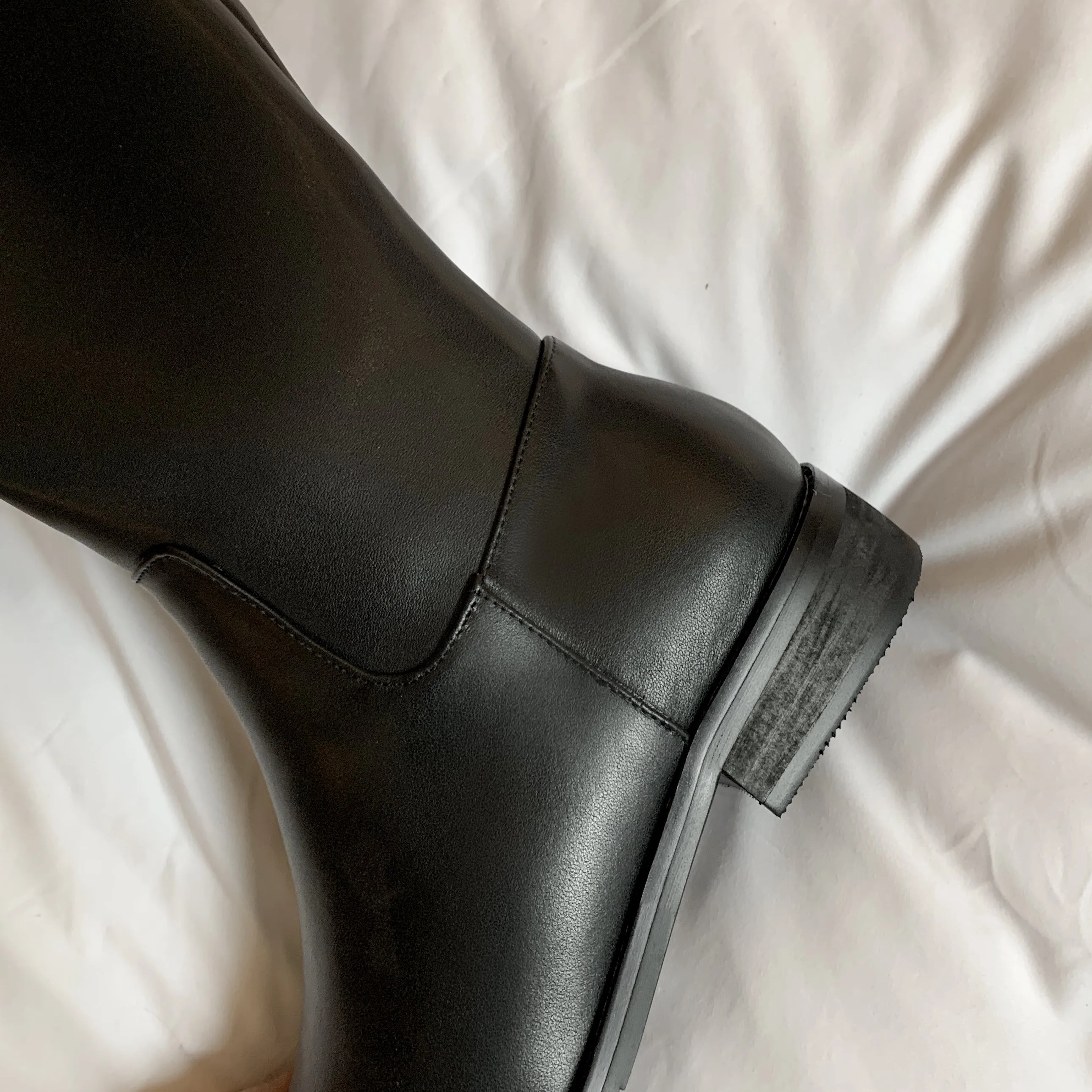 TinaCus Women's Handmade Genuine Leather Round Toe Low Block Heel Side Zip Up Patent Belt Decor Knee High Riding Boots
