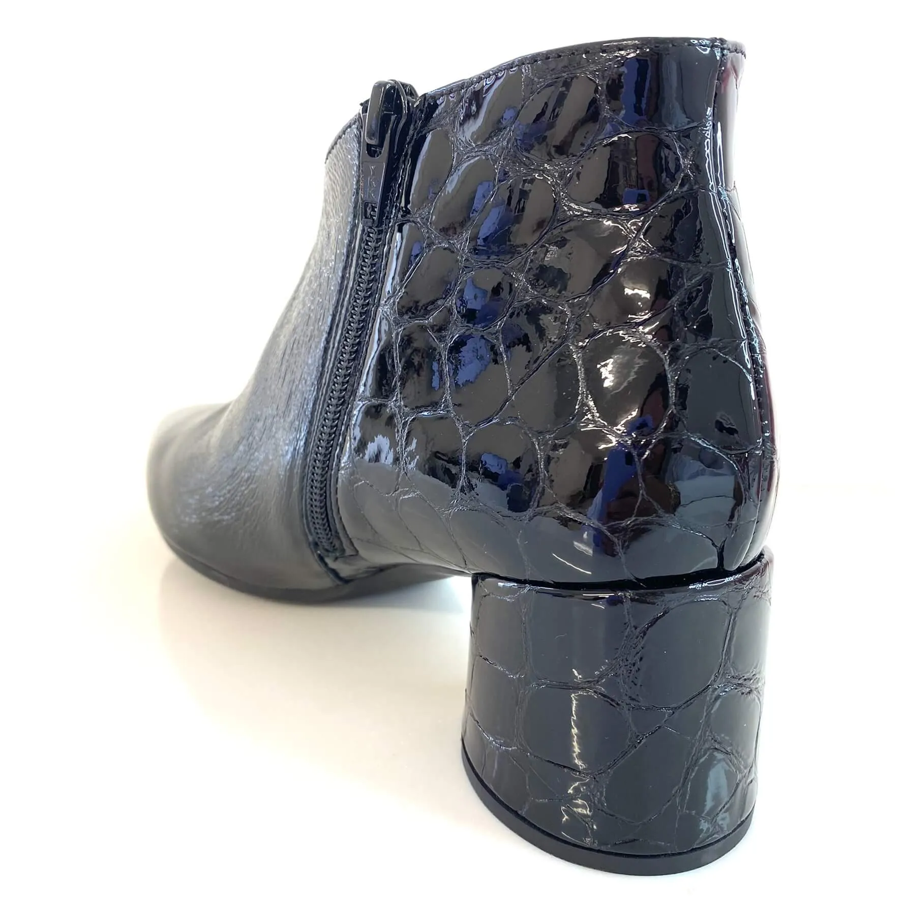 Wonders Black Patent Leather Shoe Boots